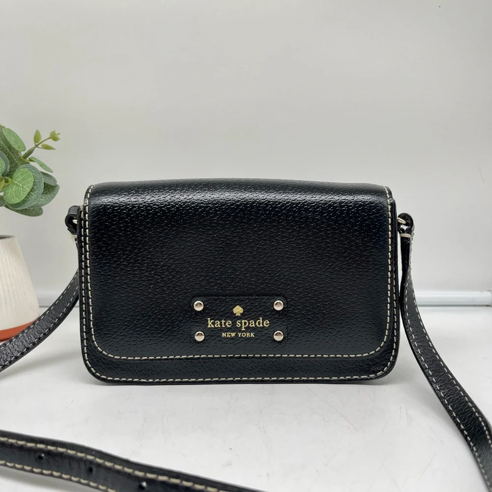 Kate Spade Black Crossbody purse‎ Bag Flynn